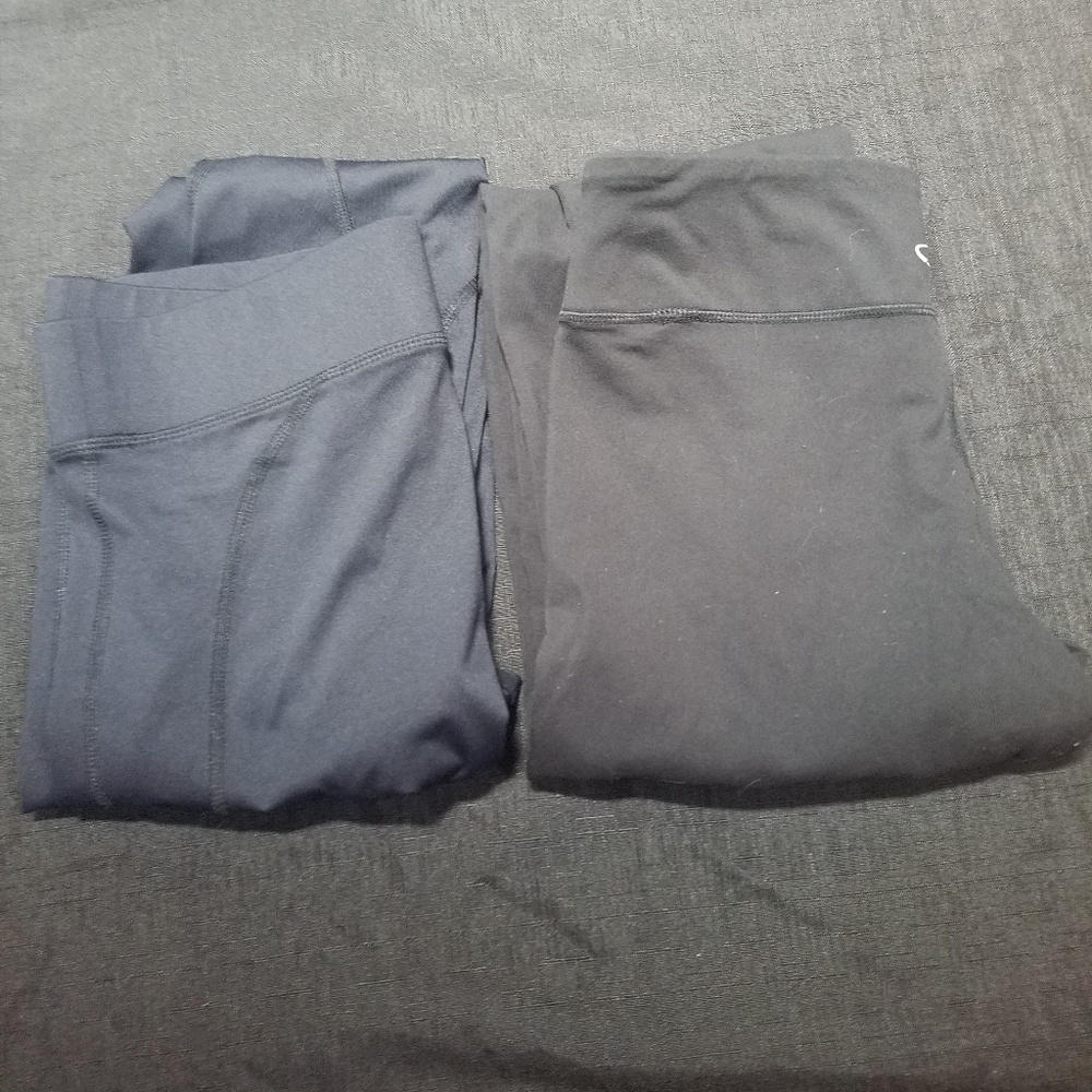Pair of Athletic Joggers Runners Fila Champion